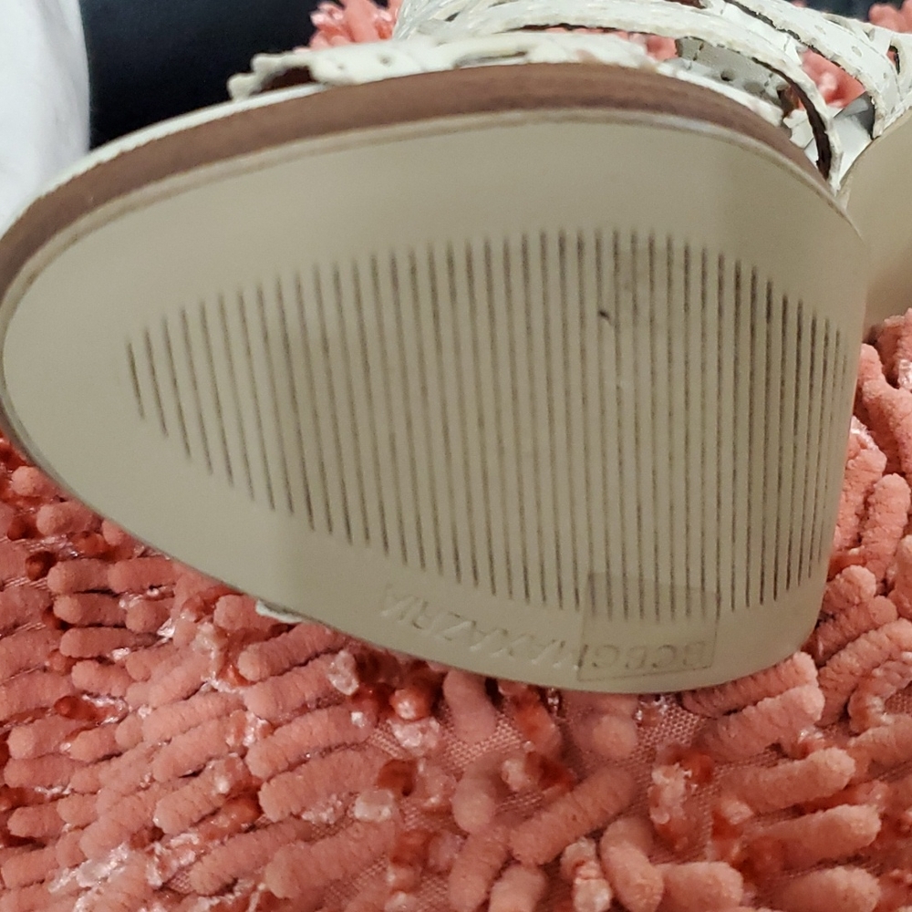 Shoes - Picture 4 of 9